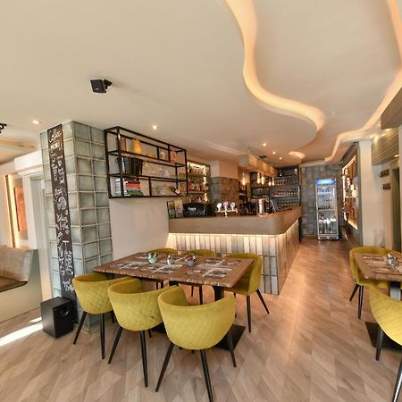 Portre Panzio Hotel คือแซก ภายนอก รูปภาพ